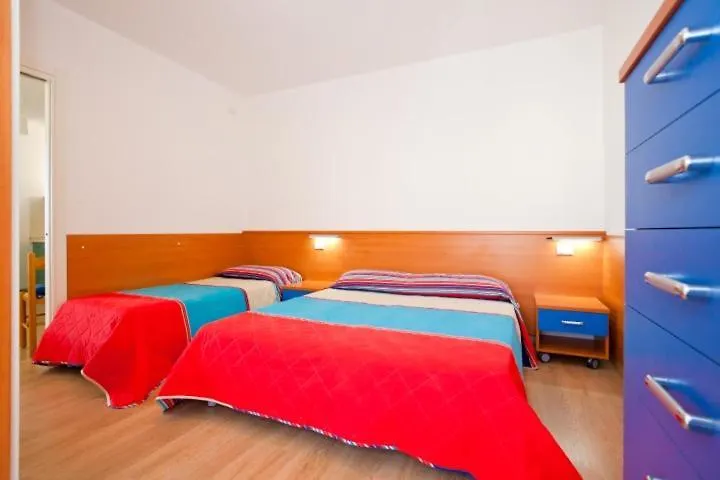 Casa Rizzante - Agenzia Arcobaleno Apartment Caorle Italy