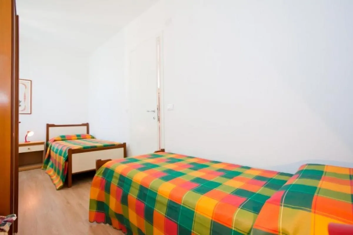 Casa Rizzante - Agenzia Arcobaleno Apartment Caorle Italy