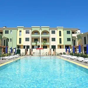  Appartamento Farnie Lido Altanea